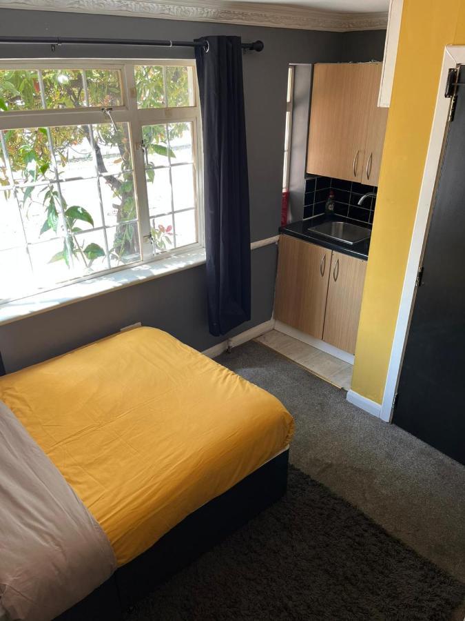Hatfield Save-Money Rooms - 10Over10 For Price! Exteriér fotografie