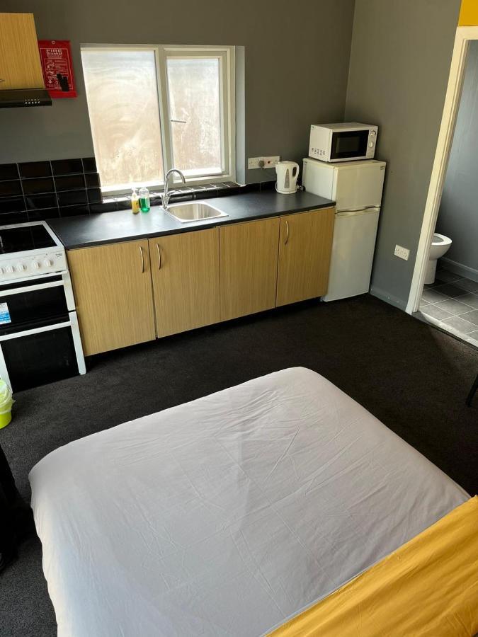 Hatfield Save-Money Rooms - 10Over10 For Price! Exteriér fotografie