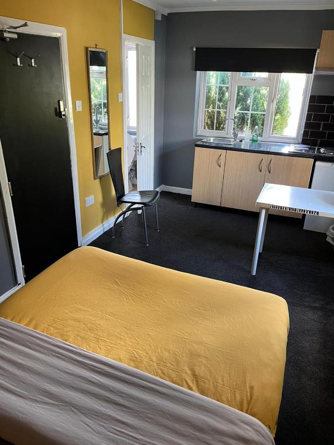 Hatfield Save-Money Rooms - 10Over10 For Price! Exteriér fotografie