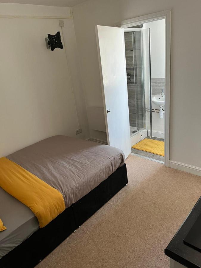 Hatfield Save-Money Rooms - 10Over10 For Price! Exteriér fotografie