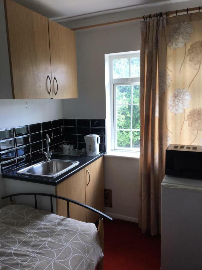Hatfield Save-Money Rooms - 10Over10 For Price! Exteriér fotografie