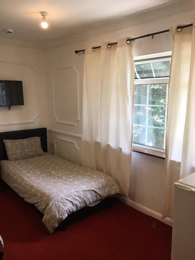 Hatfield Save-Money Rooms - 10Over10 For Price! Exteriér fotografie