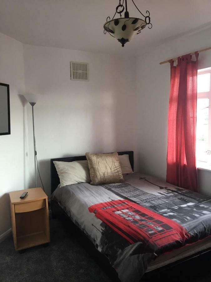 Hatfield Save-Money Rooms - 10Over10 For Price! Exteriér fotografie