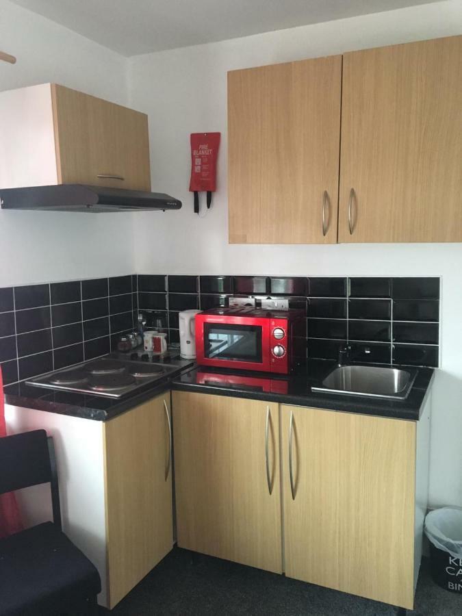 Hatfield Save-Money Rooms - 10Over10 For Price! Exteriér fotografie